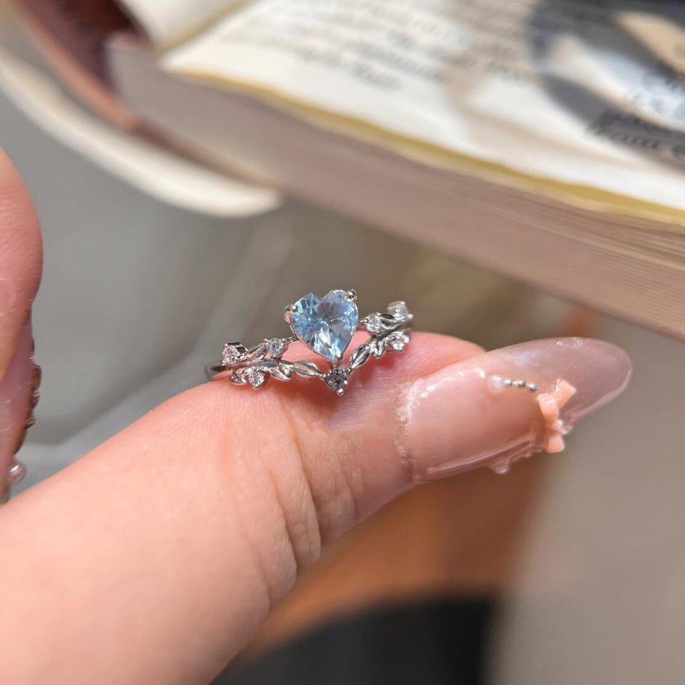 Silver Heart Zircon Open-End Light-Luxury Ring With A High-End Touch
